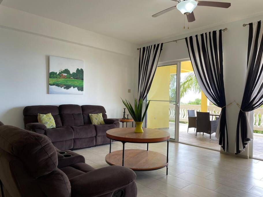 Spring Garden Mobay Resort Luxurious Apartments Montego Bay Esterno foto